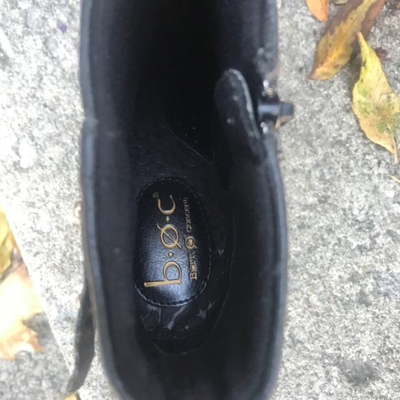 NEW NWT b.o.c Born Concept Leather Ankle Boots. Black. 7M - Picture 6 of 7